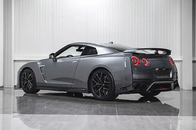 Nissan GT-R Black Edition Ansicht 14