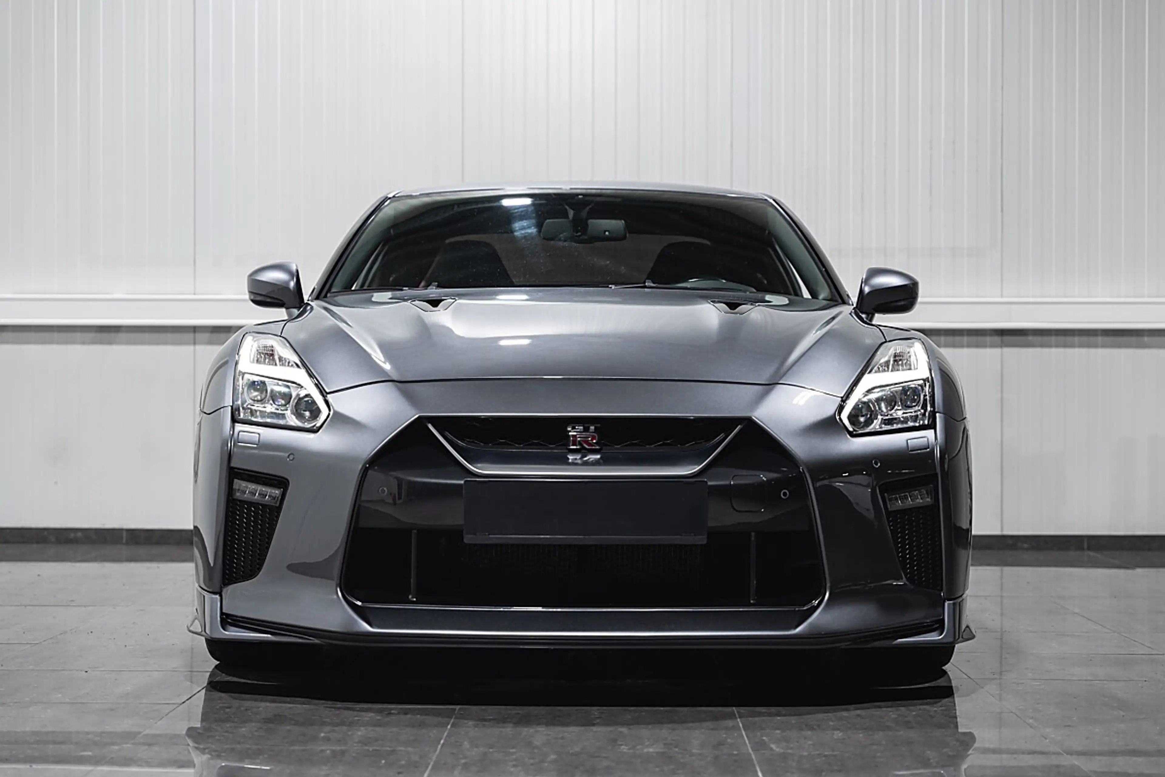 Nissan GT-R Black Edition — photo 3