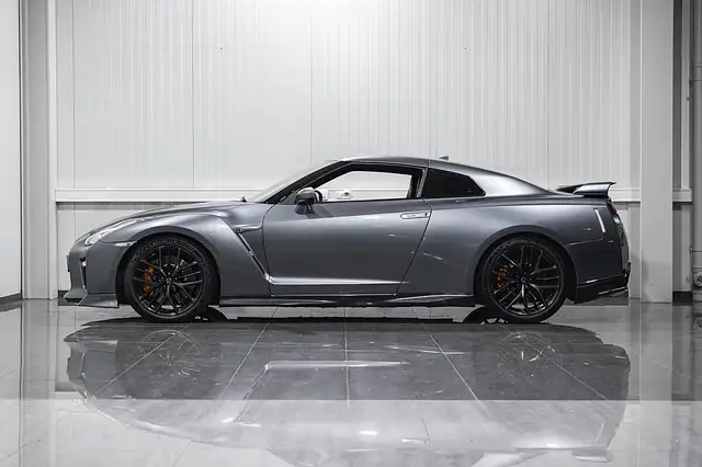 Nissan GT-R Black Edition Ansicht 5