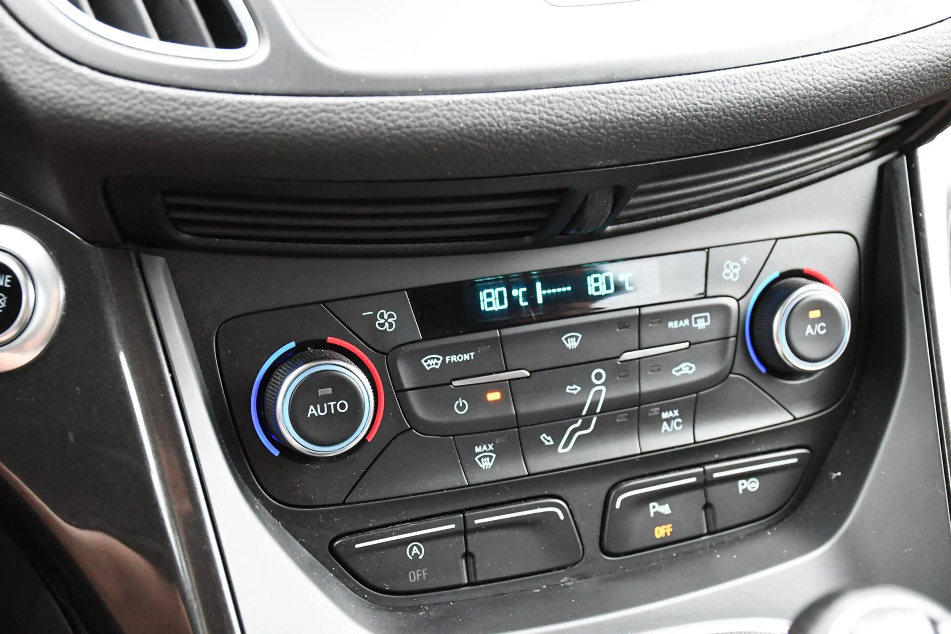 Ford Grand C-Max 1.0 Titanium Trekhaak Cruise Camera PDC — photo 18