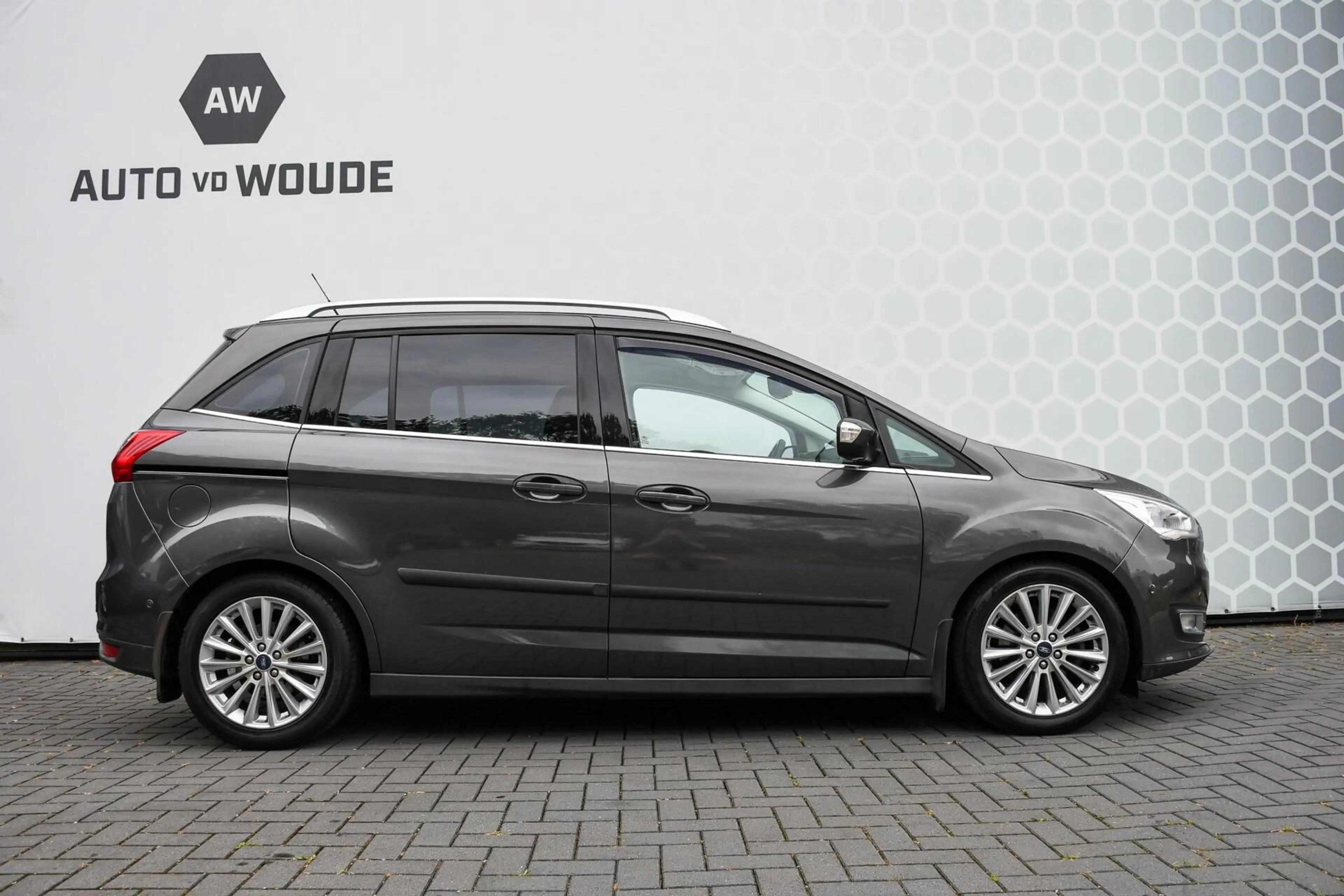 Ford Grand C-Max 1.0 Titanium Trekhaak Cruise Camera PDC — photo 35