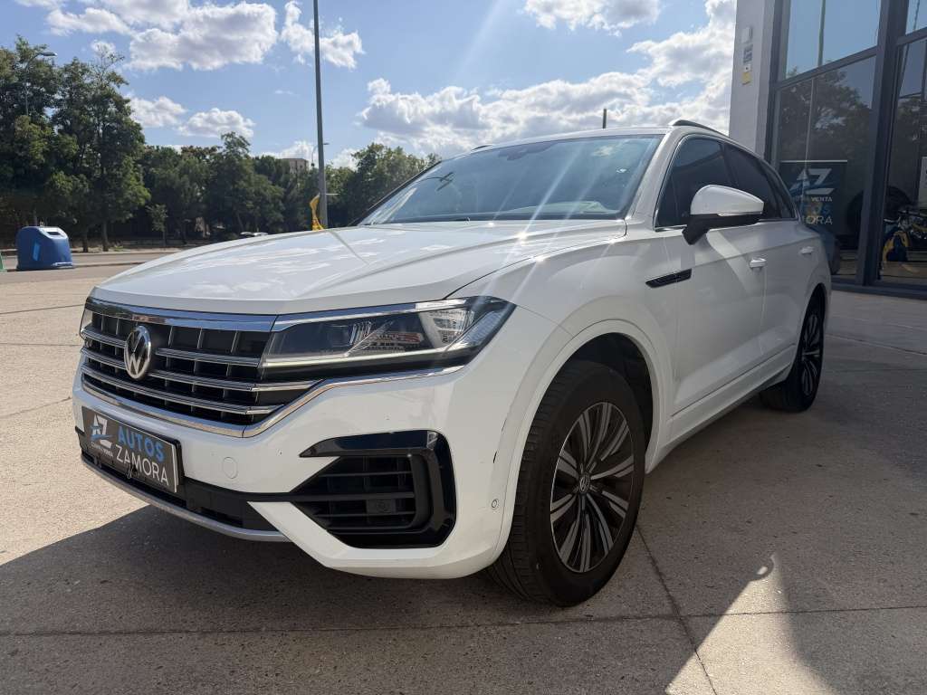 Volkswagen Touareg 3.0TDI V6 R-Line Individual Tip. Elegance 4M 170kW - foto 1