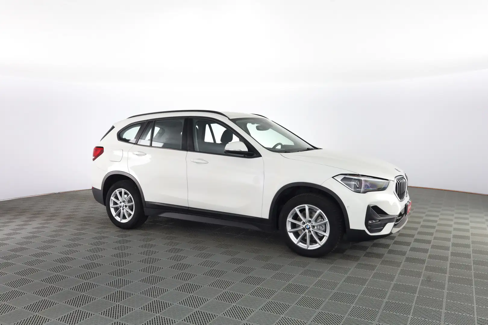 BMW X1 X1 sDrive18d BUSINESS ADVANTAGE Blanc - 2