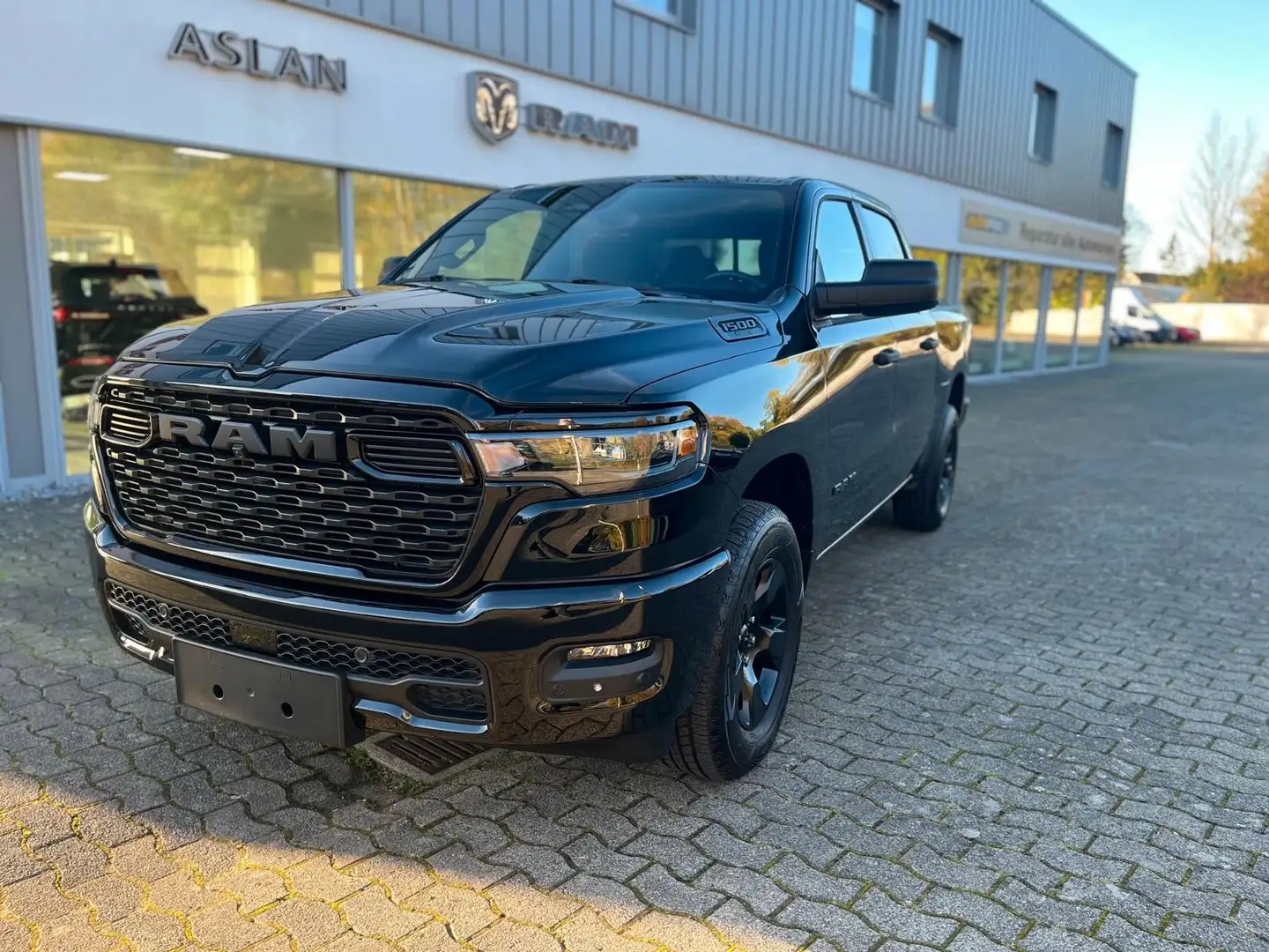 Dodge RAM NEW RAM1500  Tradesman Night LPG Carplay AHK Nero - 1