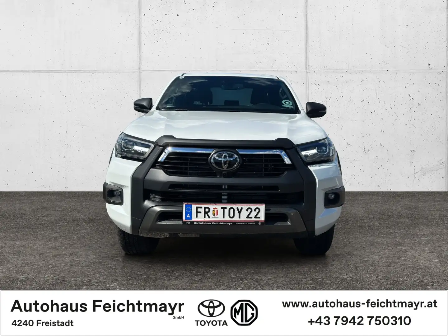 Toyota Hilux DK 2,8 D-4D 4WD /6A. Invincible Mild Hybrid 4t. Weiß - 2