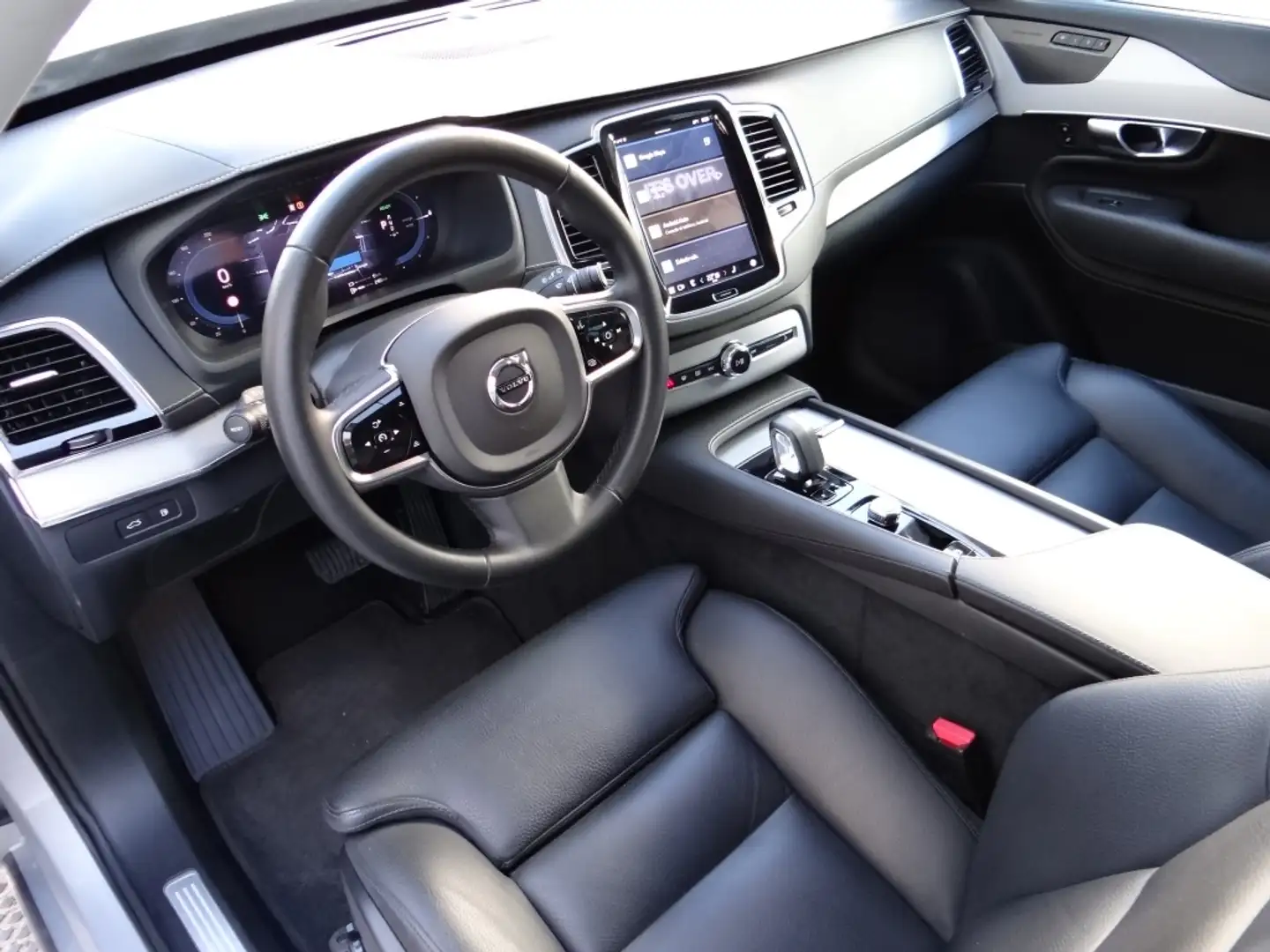 Volvo XC90 T8 Ultimate Dark AWD Aut. Gris - 2
