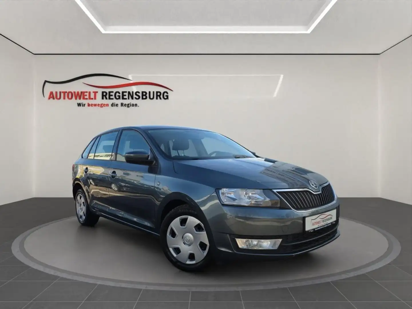 Skoda Rapid/Spaceback Spaceback 1.6 TDI KLIMA 5TÜRIG PDC Ambitio Gris - 1