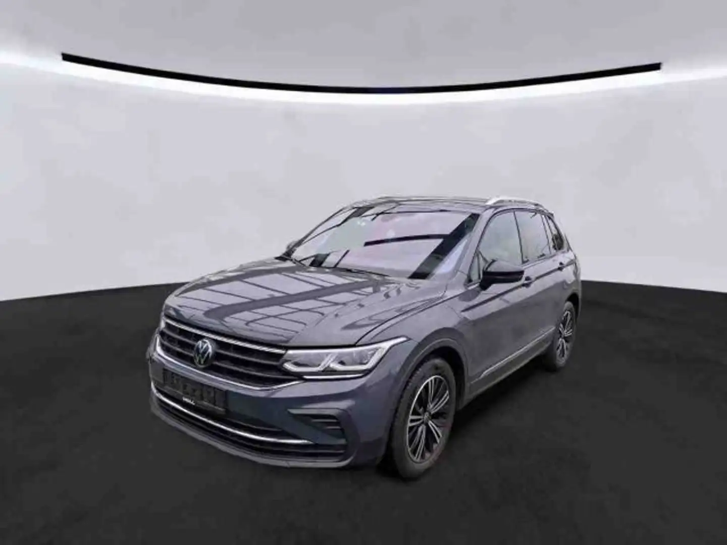 Volkswagen Tiguan 1.5TSI Active DSG Navi LED Grau - 2