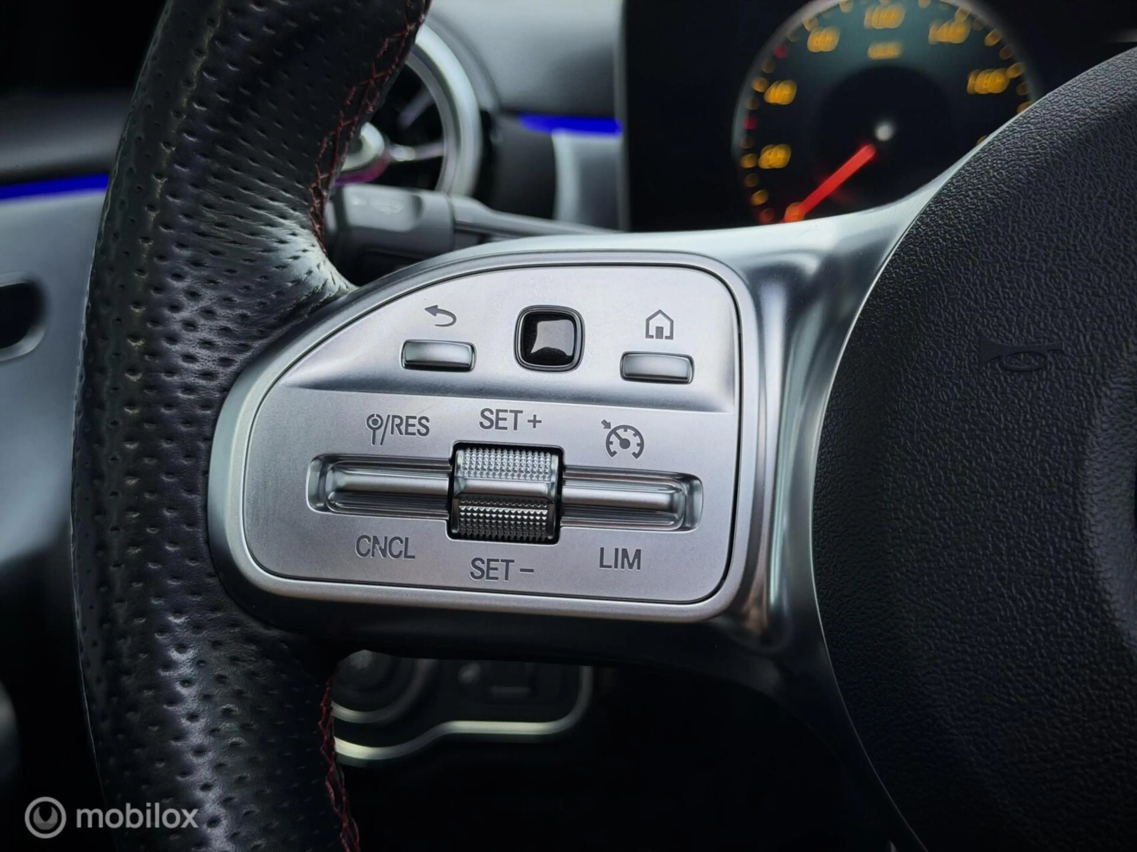 Mercedes-Benz A 180 Business Solution AMG, Night, Pano, Org NL Auto, A — photo 8