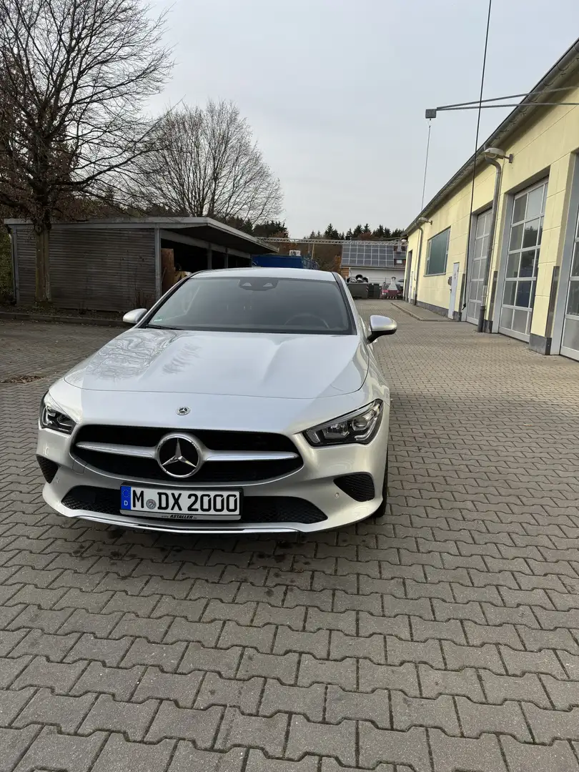 Mercedes-Benz CLA 180 Progressive - 2