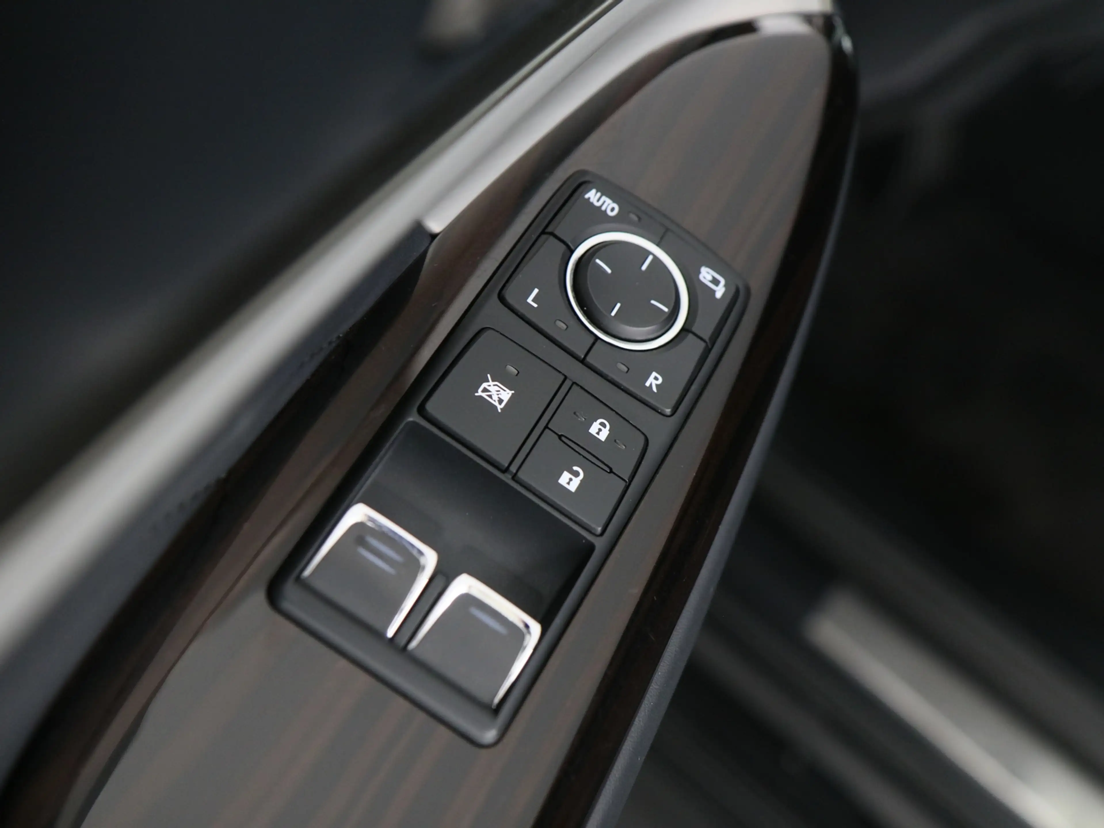 Lexus RC 300h Luxury Line | Stoelgehuegen | Stoelen Verwarmd en — photo 9