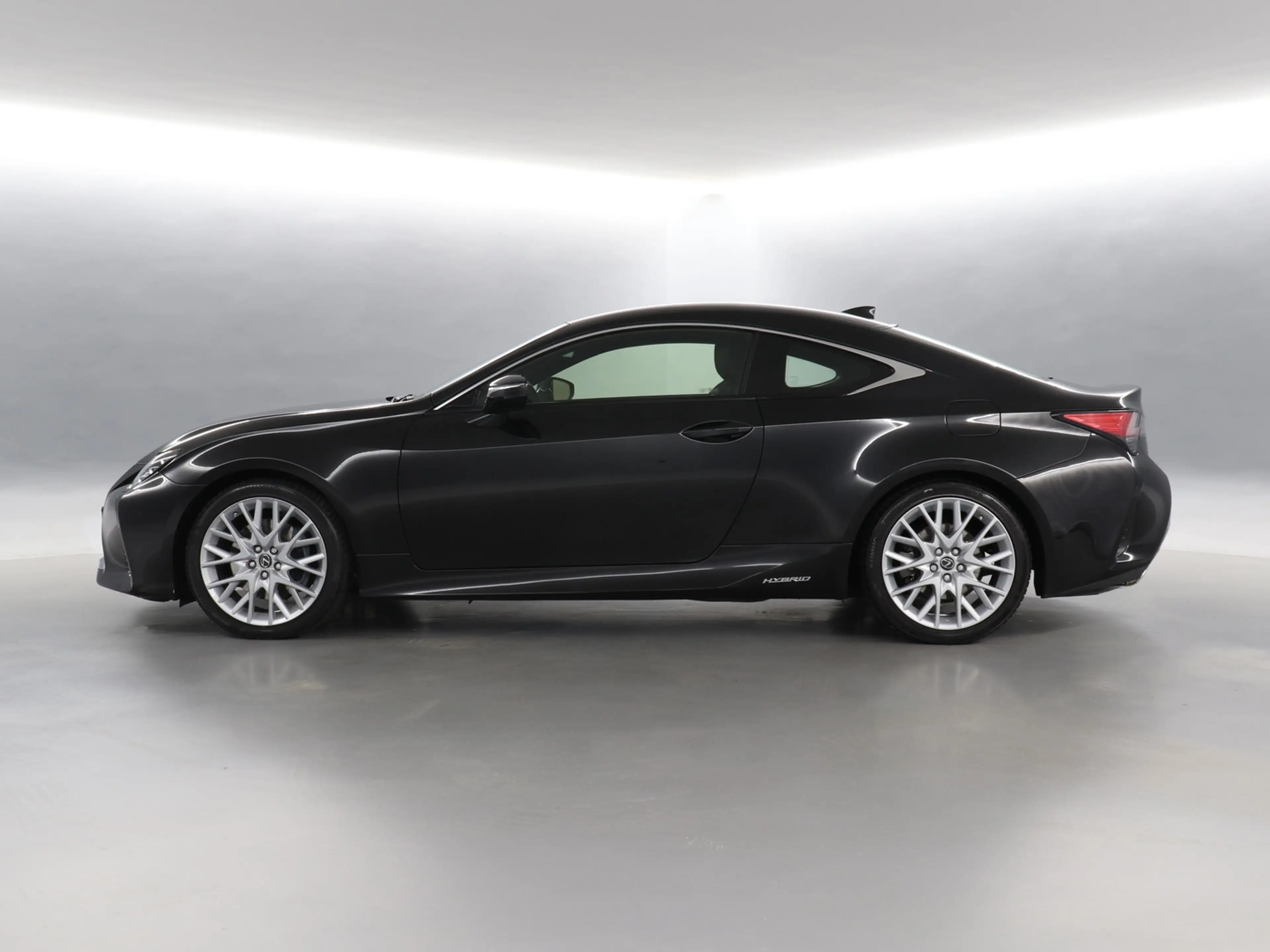 Lexus RC 300h Luxury Line | Stoelgehuegen | Stoelen Verwarmd en — photo 3