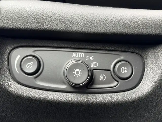 Opel Insignia view 25