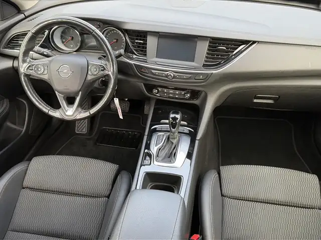 Opel Insignia view 15