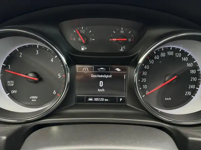Opel Insignia view 18