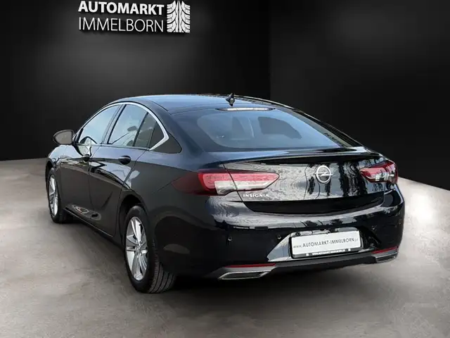 Opel Insignia view 5