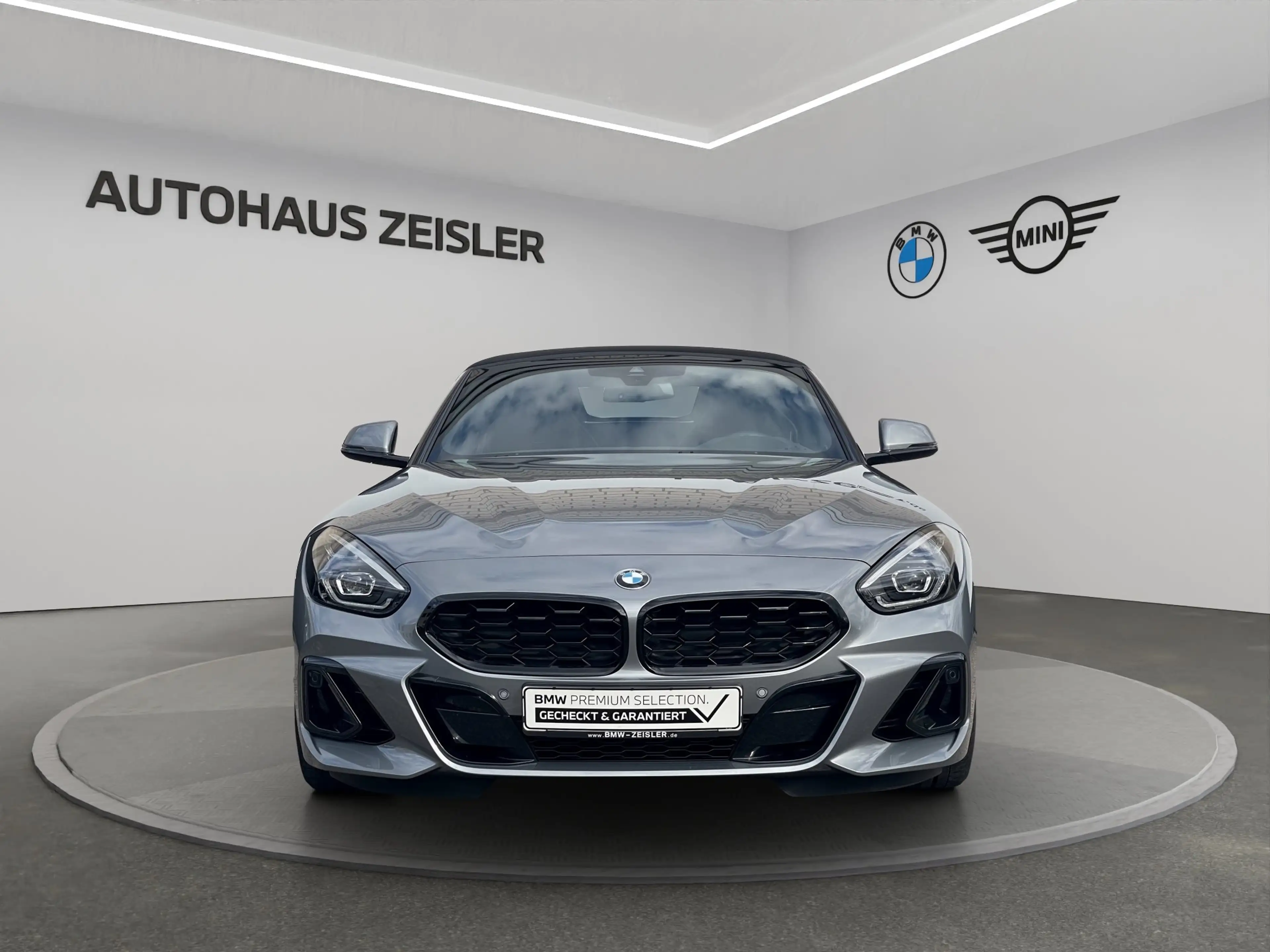 BMW Z4 sDrive30i — photo 5