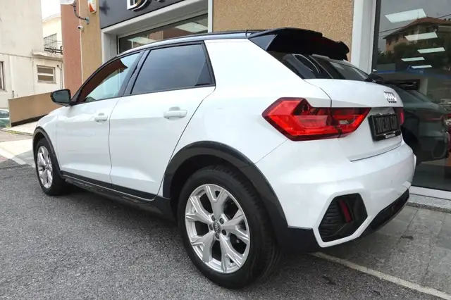Audi A1 view 3