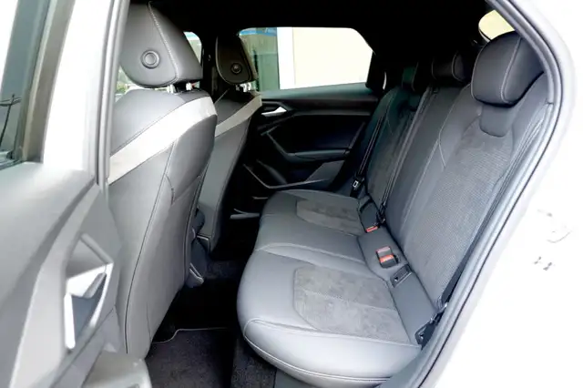 Audi A1 view 12