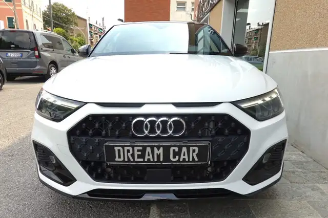 Audi A1 view 8