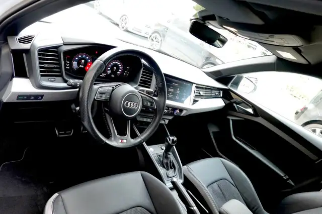 Audi A1 view 10