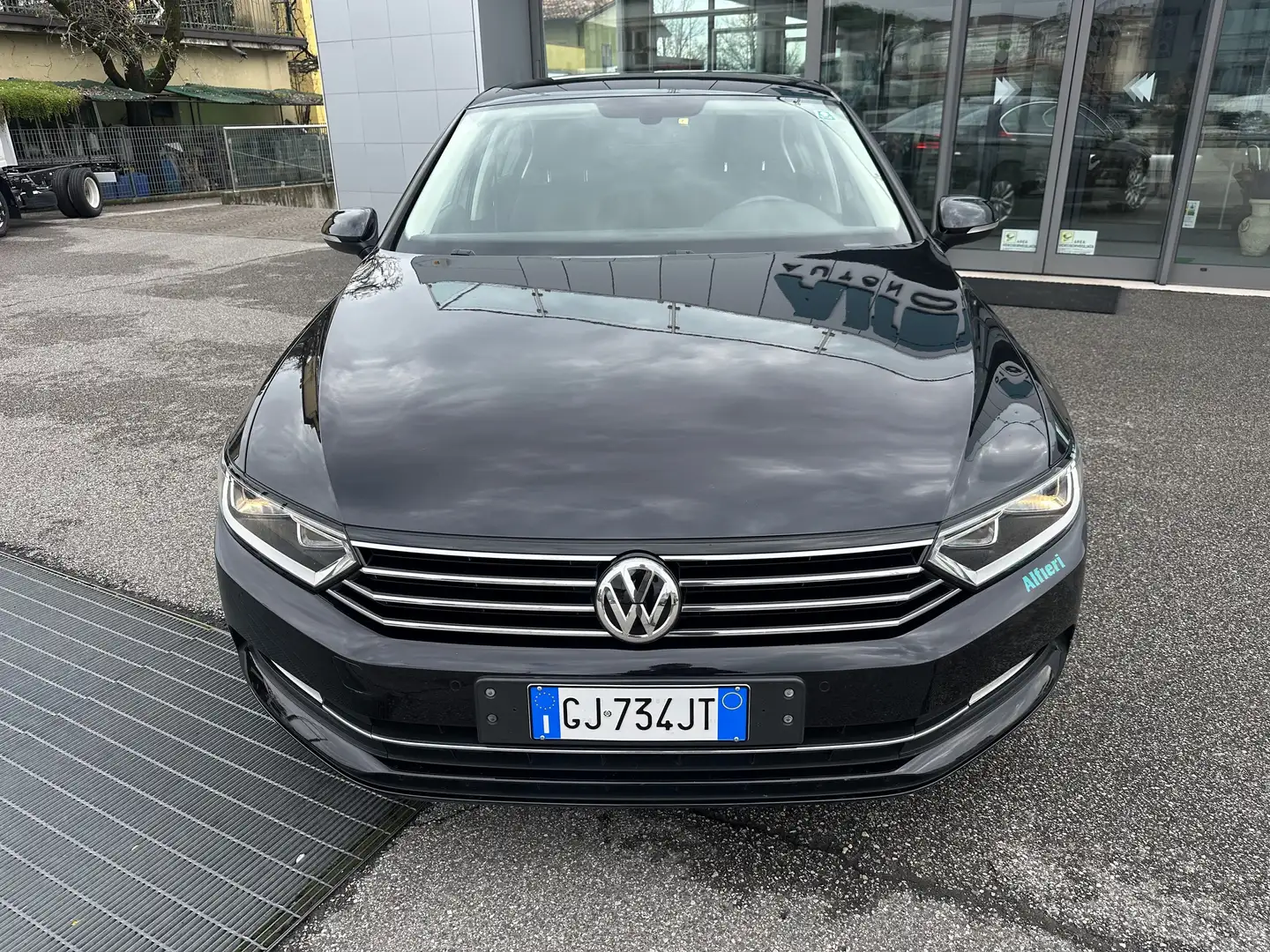Volkswagen Passat 1.6 tdi Business (businessline) 120cv dsg Nero - 2