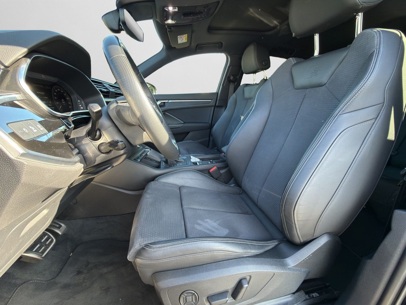Audi Q3 45 TFSIe S line MATRIX PANO AHK — photo 12