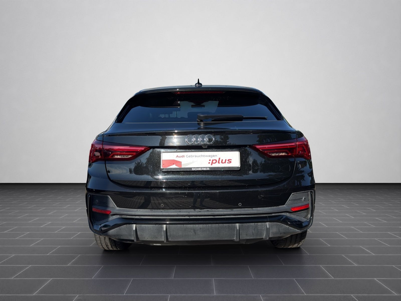 Audi Q3 45 TFSIe S line MATRIX PANO AHK — photo 6