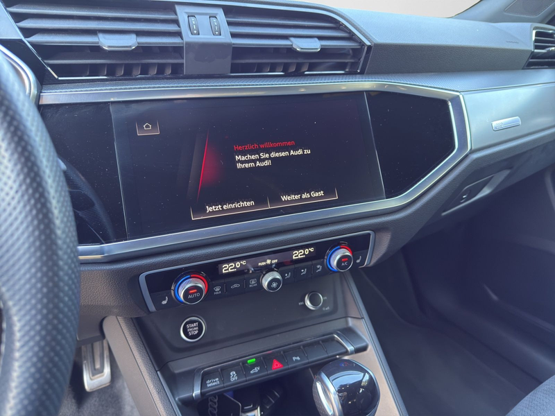 Audi Q3 45 TFSIe S line MATRIX PANO AHK — photo 11