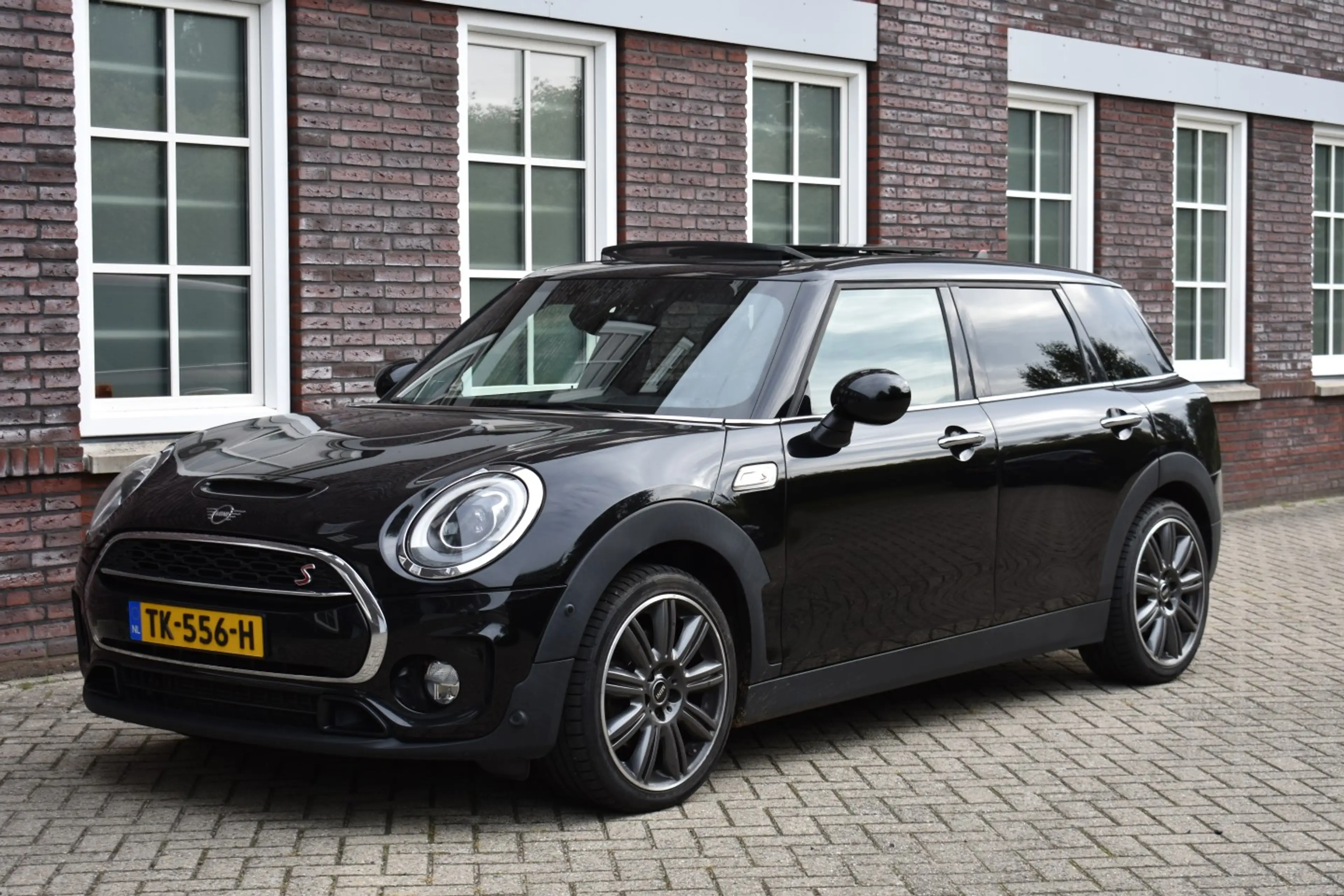 MINI Cooper S Clubman 2.0 Cooper S Chili Hyde Park | Pano | Harman Kardo — photo 9