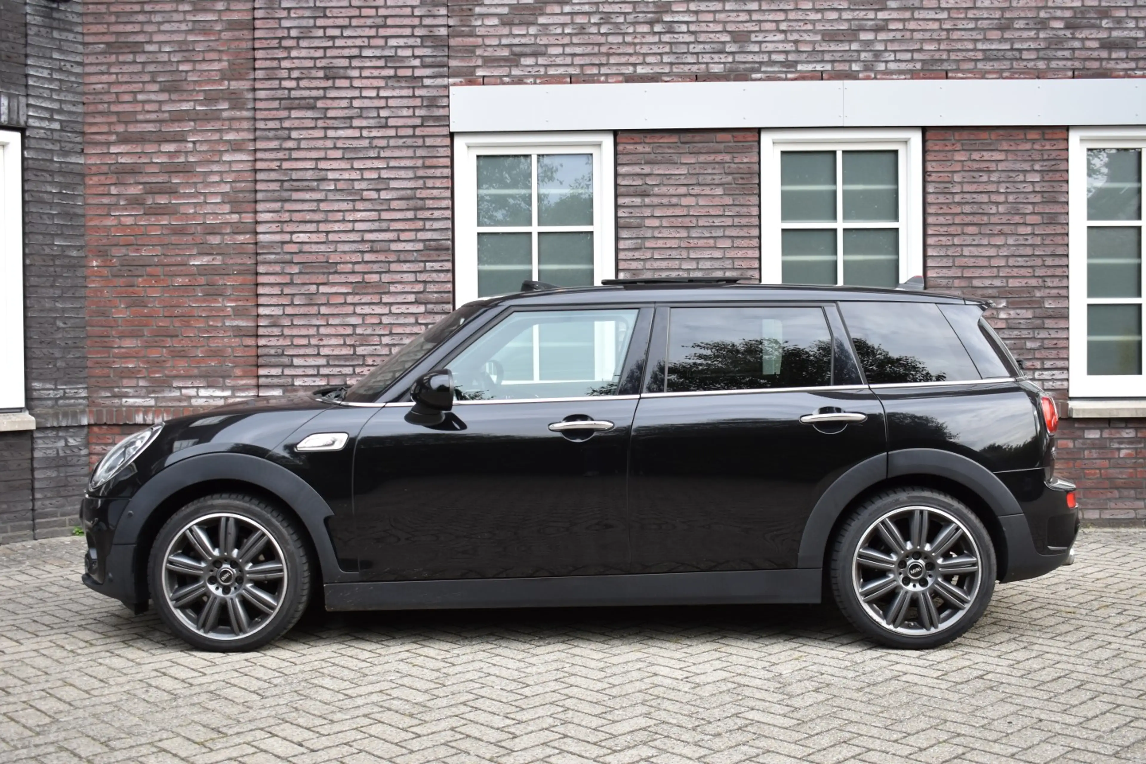 MINI Cooper S Clubman 2.0 Cooper S Chili Hyde Park | Pano | Harman Kardo — photo 8