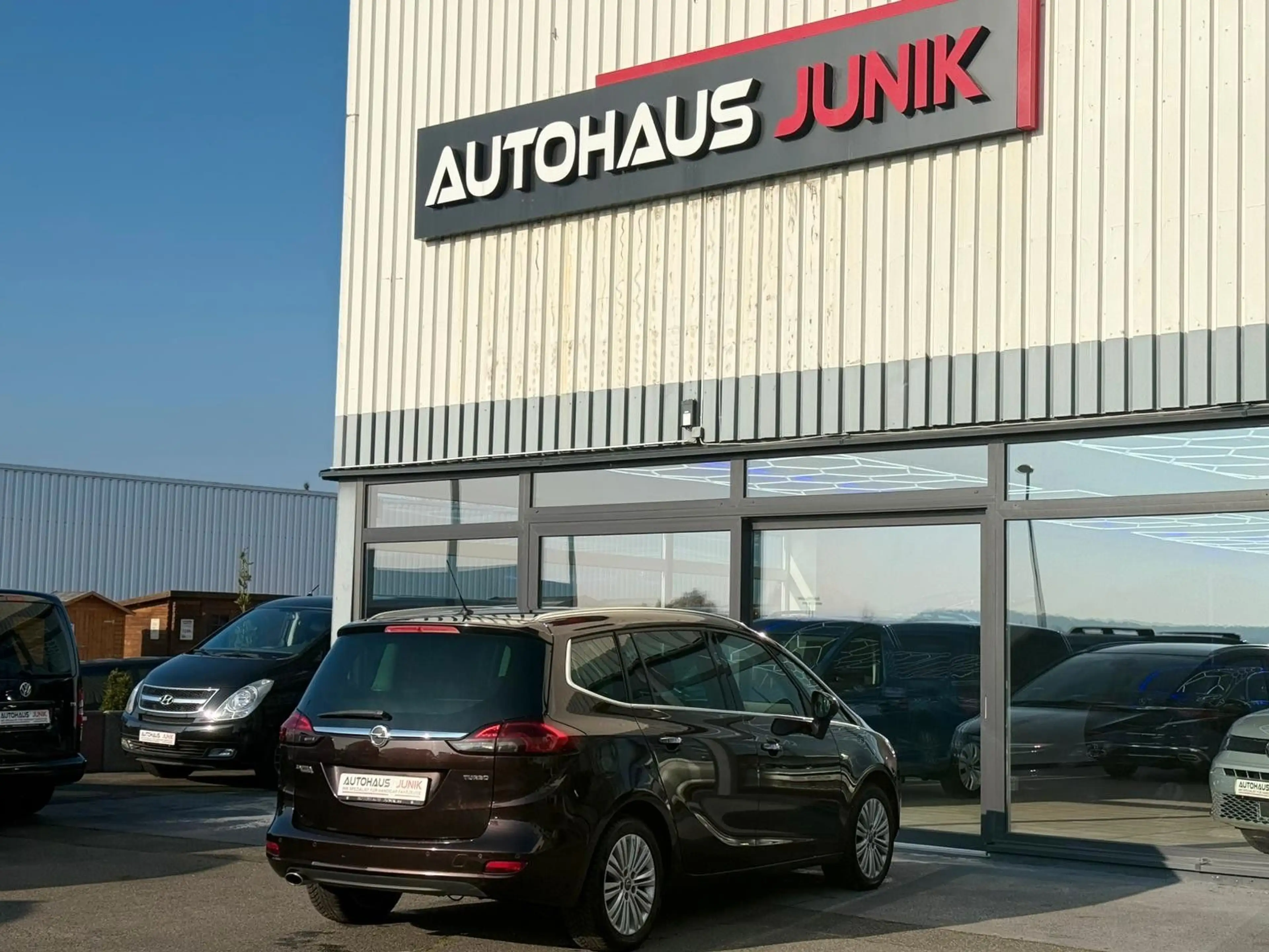 Opel Zafira 1,6 Automatik Tourer Turbo — photo 6