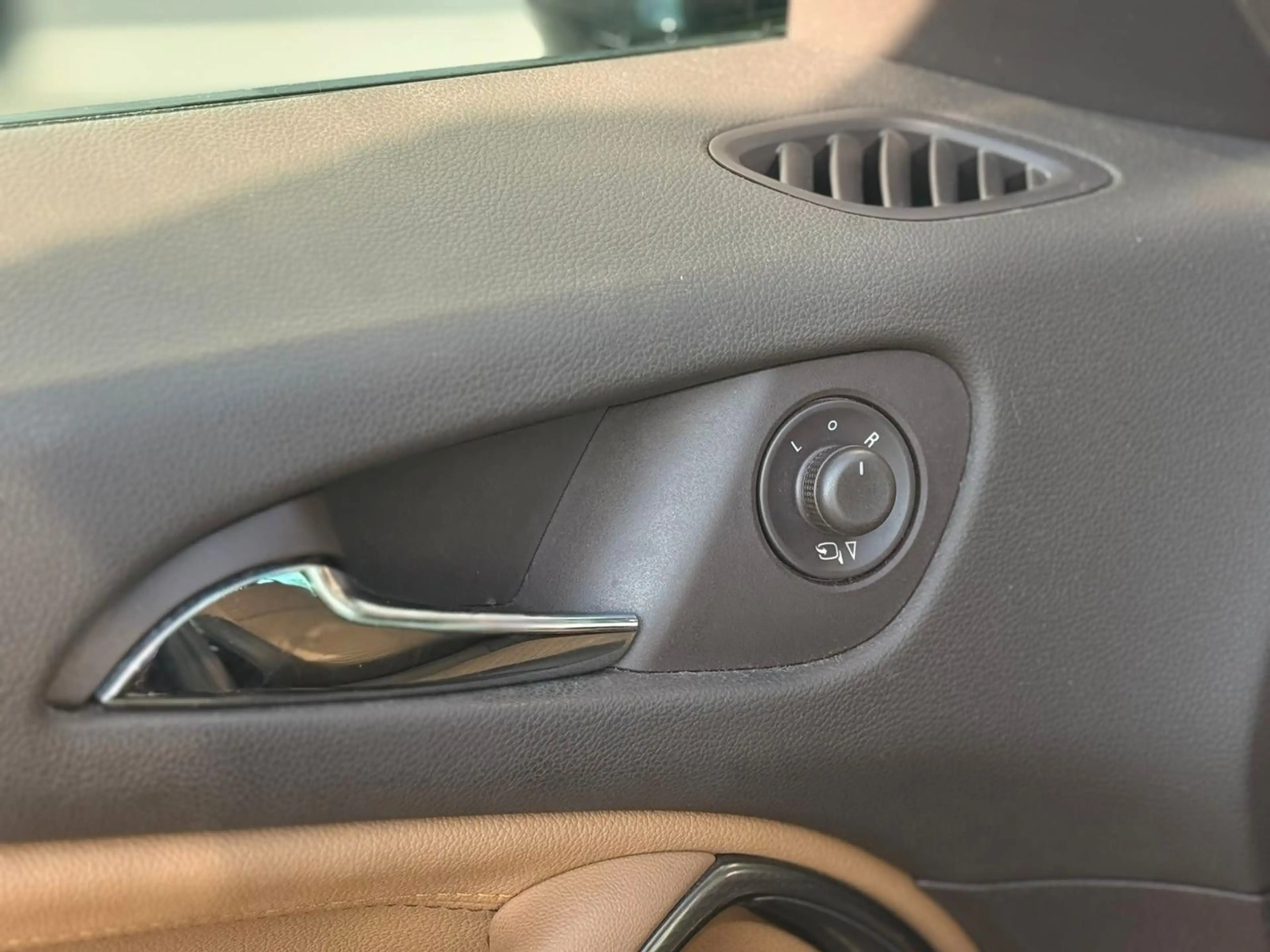 Opel Zafira 1,6 Automatik Tourer Turbo — photo 15