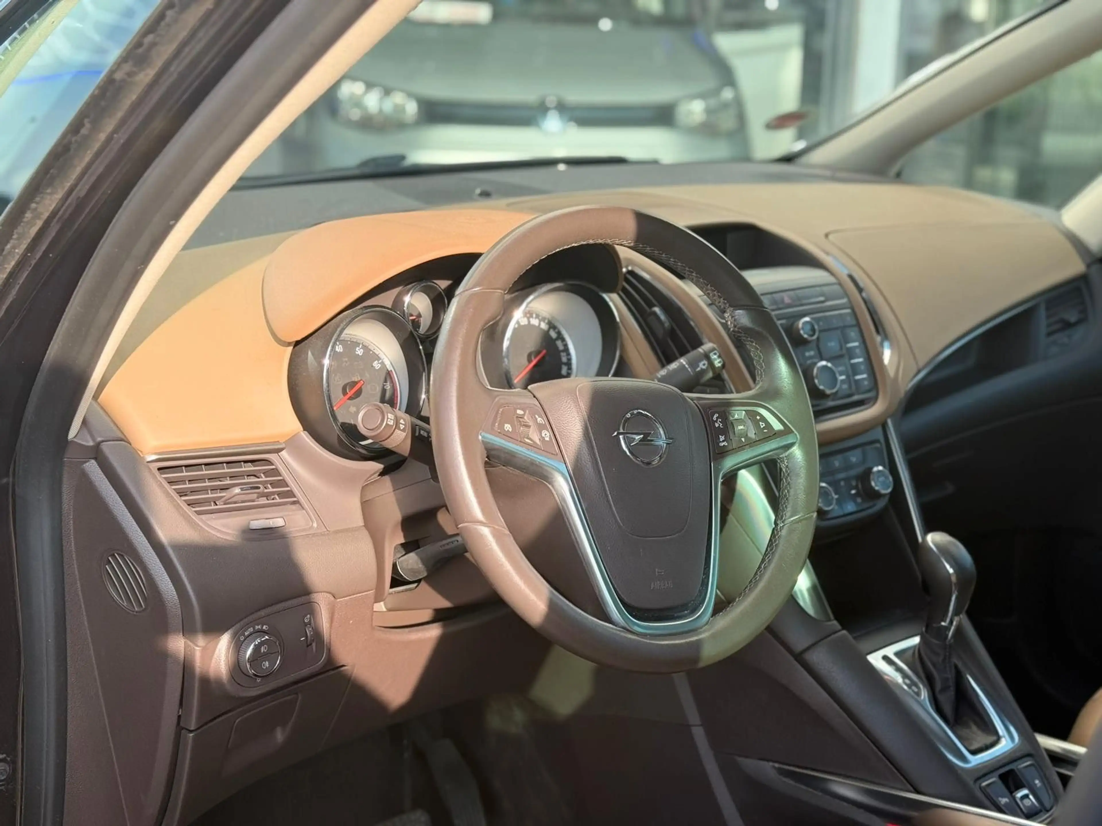 Opel Zafira 1,6 Automatik Tourer Turbo — photo 12