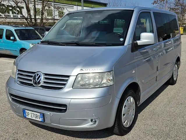 Volkswagen T5 Multivan Multivan 2.5 tdi 130HP VEBASTO TAVOLINO