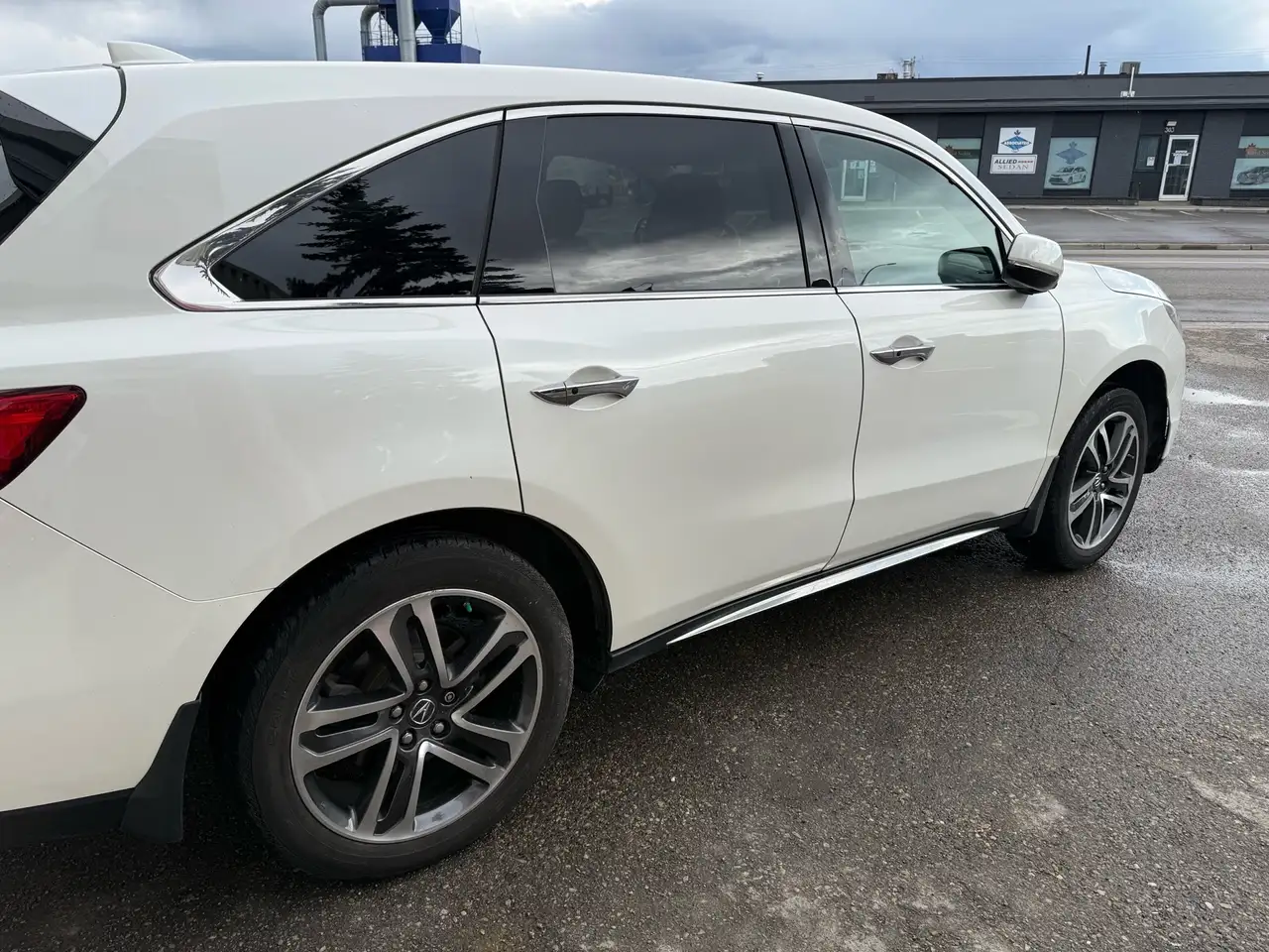 Acura MDX снимка Acura MDX