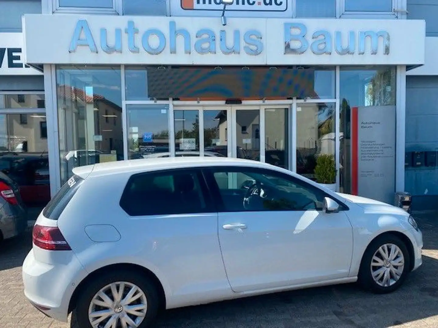 Volkswagen Golf VII Lim. Comfortline BMT Blanc - 1