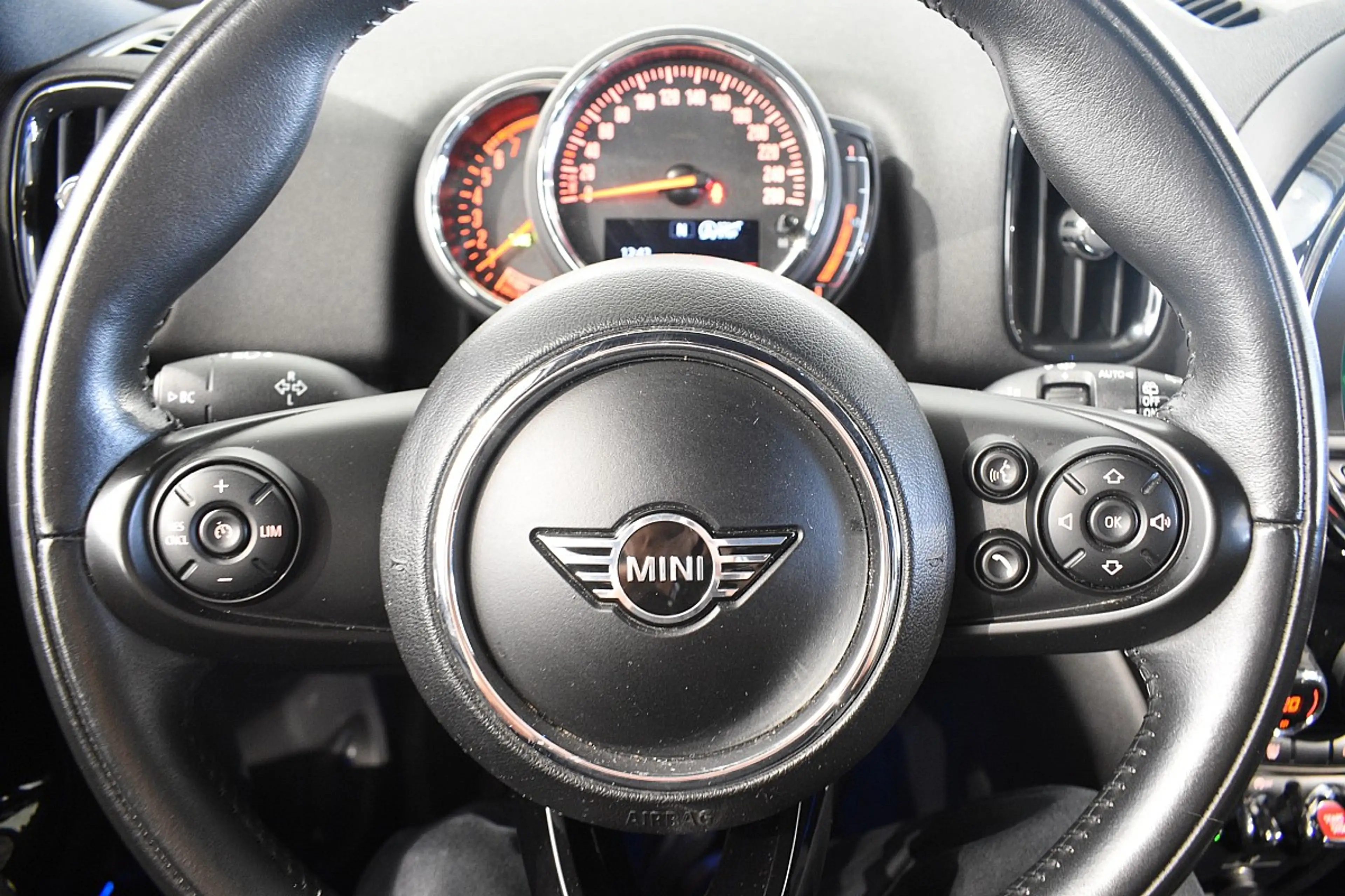 MINI One Countryman MINI Countryman One — photo 7