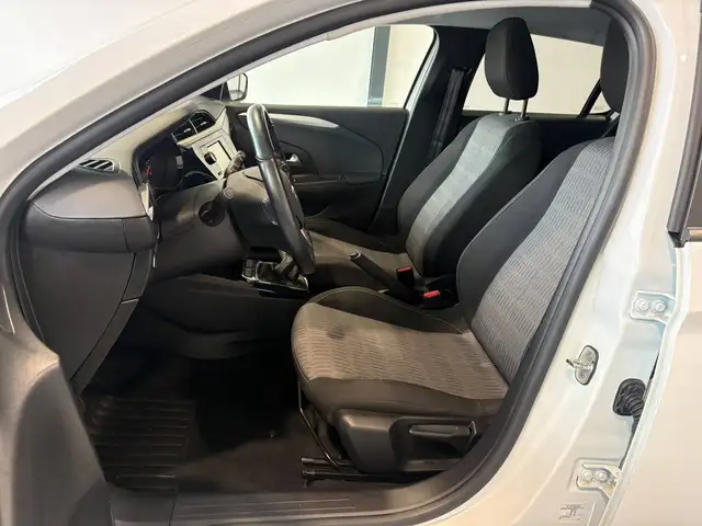 Opel Corsa view 8