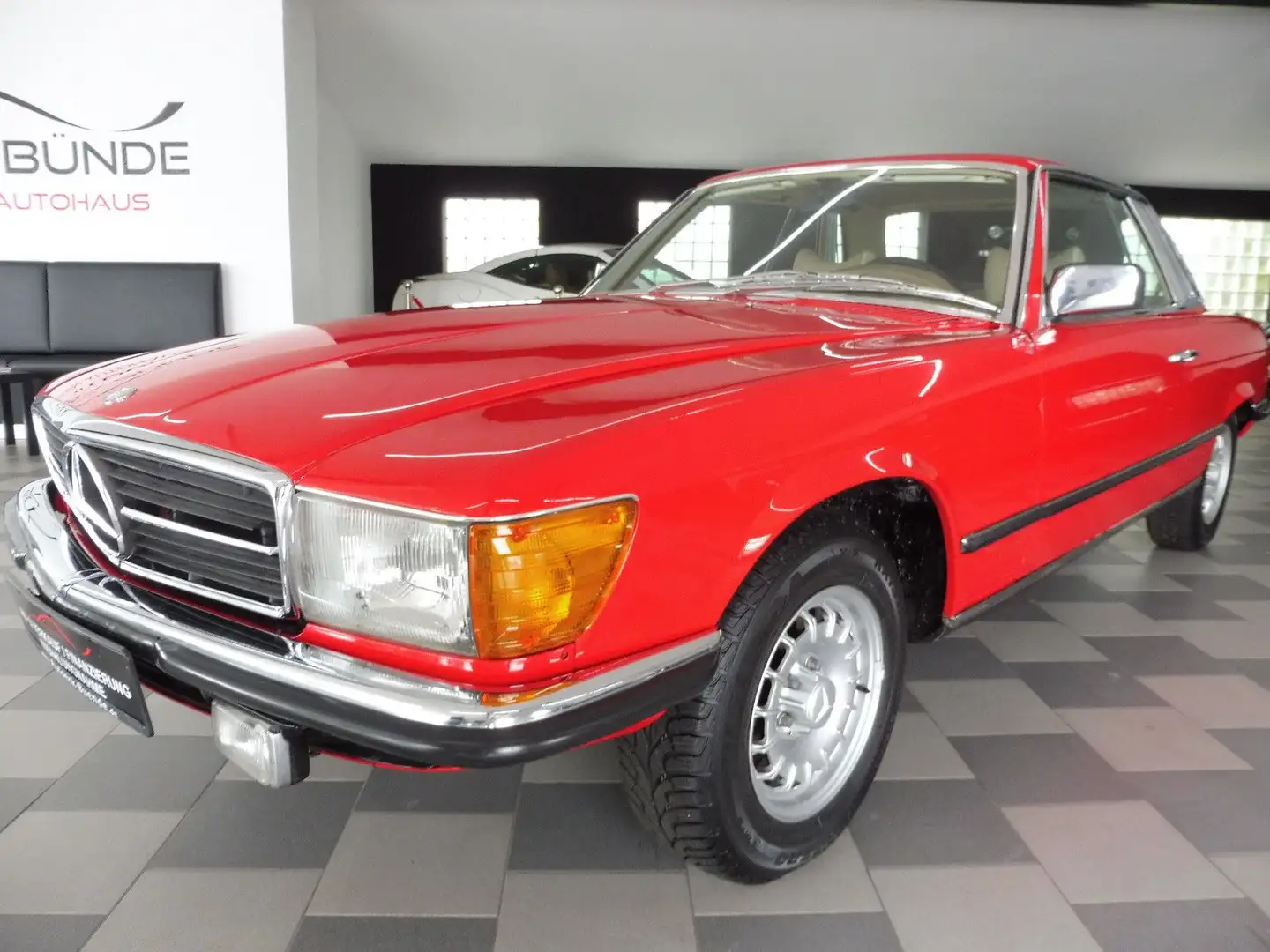 Mercedes-Benz 280 SLC 280 mit H-Kennzeichen Rot - 2