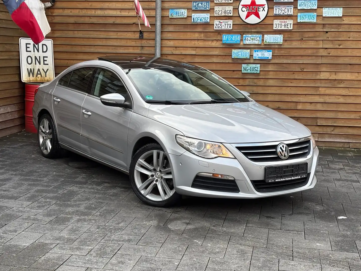 Volkswagen Passat CC Bi-Xenon Pano PDC Leder SHZ Navi Gris - 2