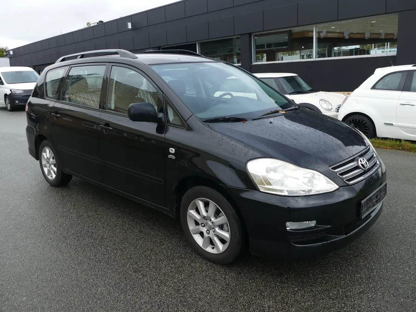 Toyota Avensis Verso 2.0 Diesel D-4D Klima 7 Sitzer HU/AU 09/2025 Radio Schwarz - 2