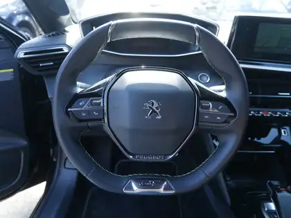 Annonce voiture d'occasion Peugeot e-208 - CARADIZE