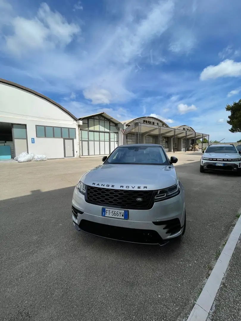Land Rover Range Rover Velar 3.0d V6 R-Dynamic HSE 300cv auto my19 - 2