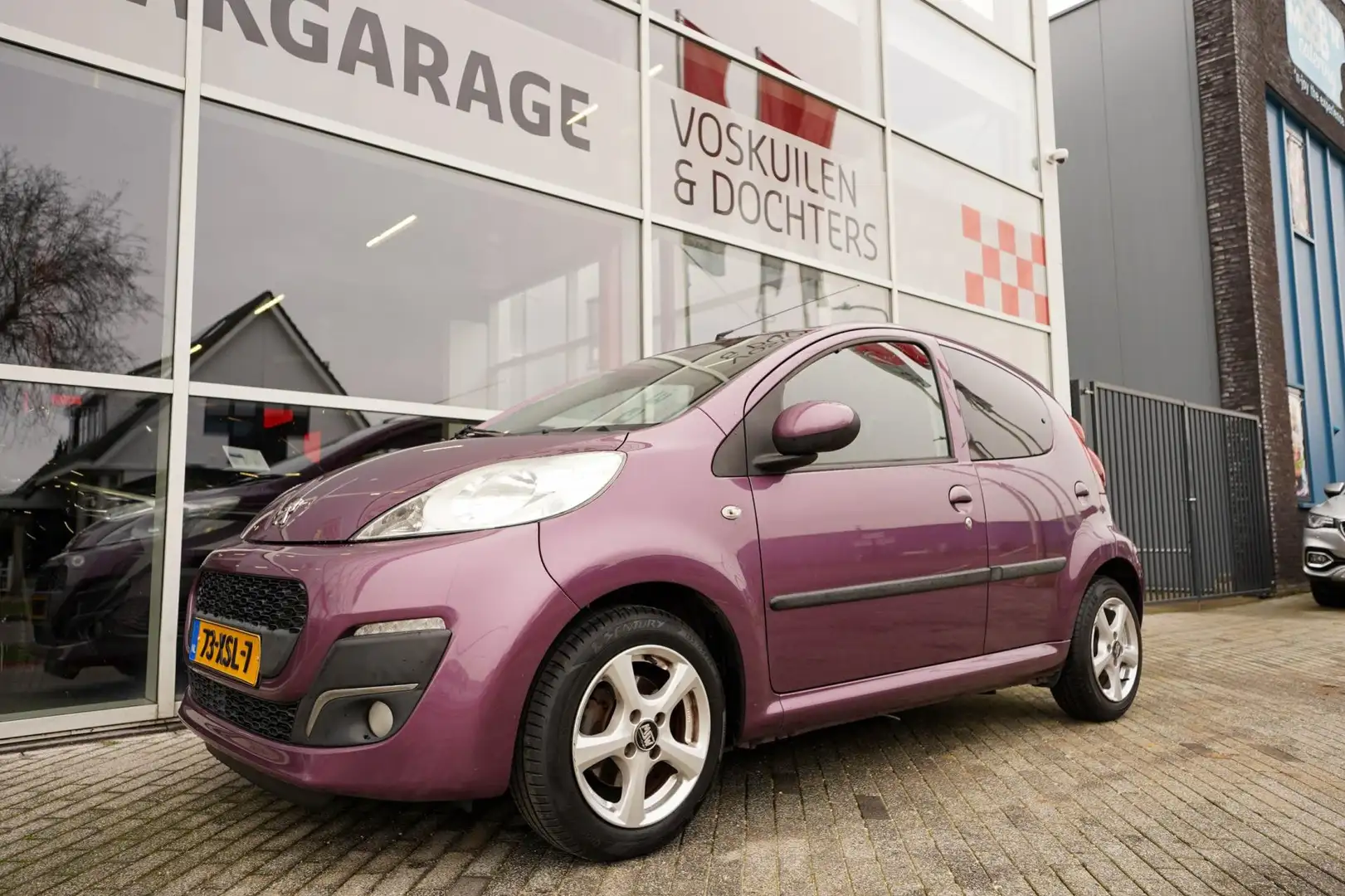 Peugeot 107 1.0 Envy | Bluetooth | Airco Paars - 1