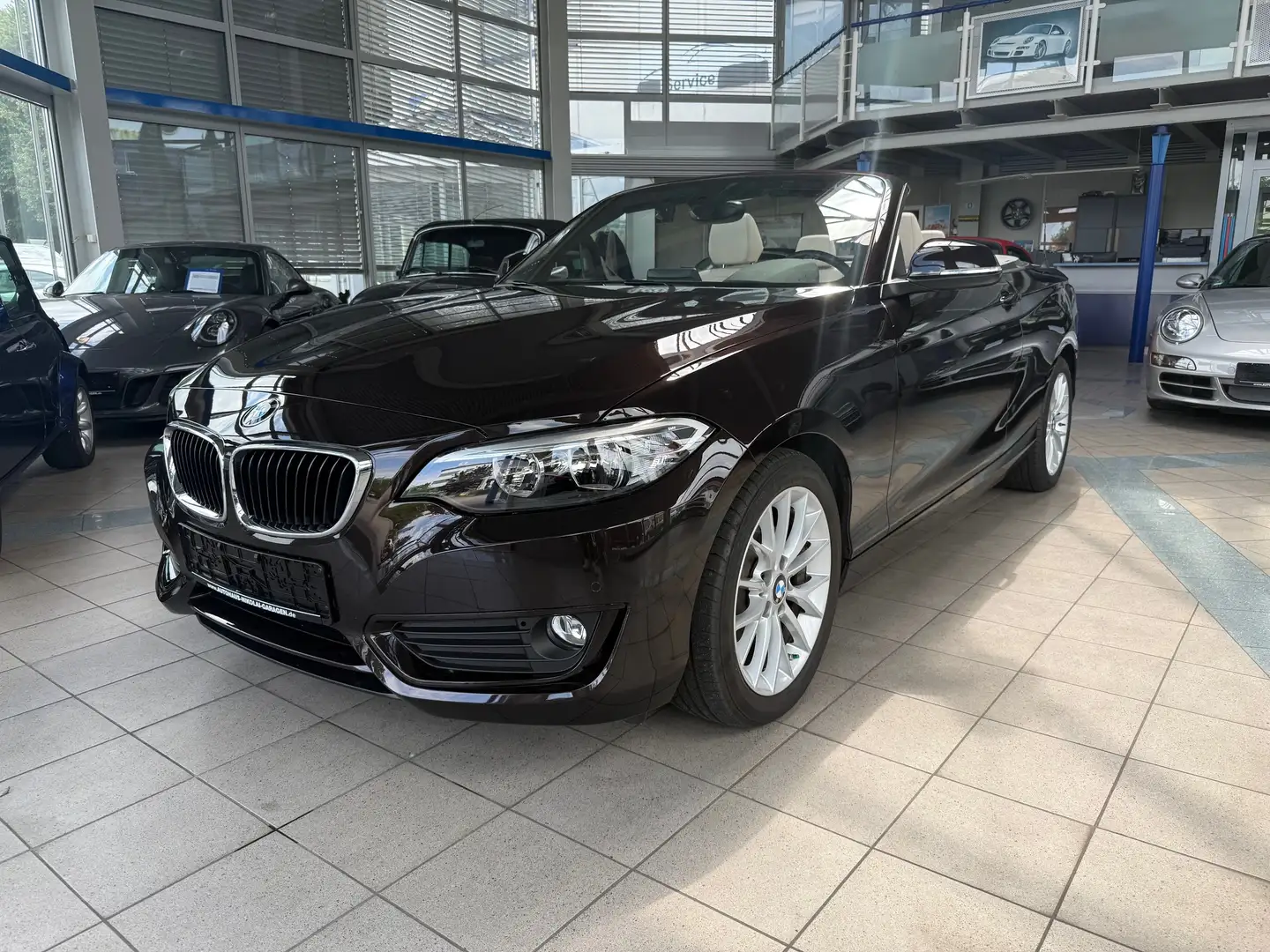 BMW 218 218 i Cabrio Automatik Leder 1.Hd 12TKM Brown - 1