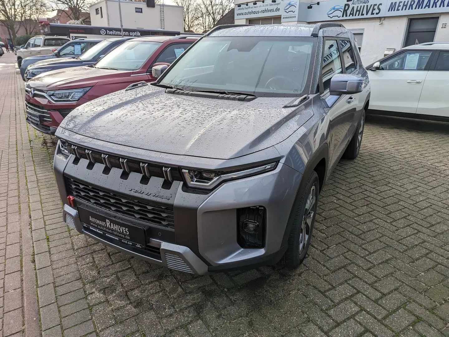 SsangYong Torres Quartz 1.5 T-GDi Autom. 2WD Grau - 2