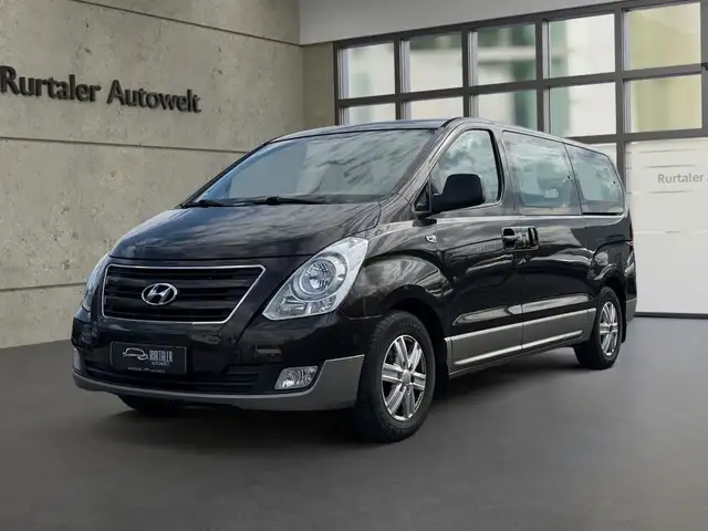 Hyundai H-1
