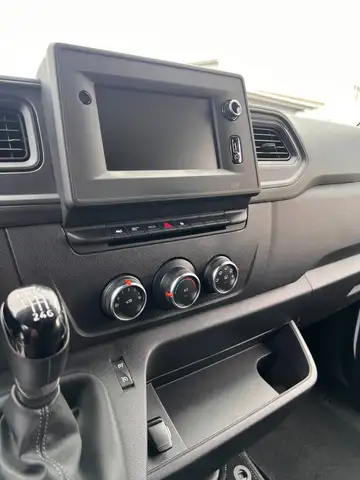 Renault Master view 15