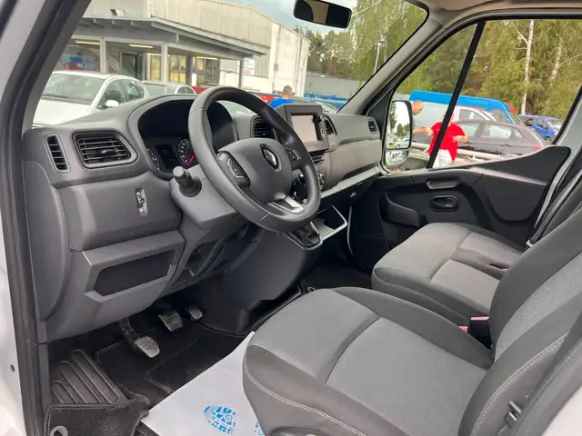 Renault Master view 10
